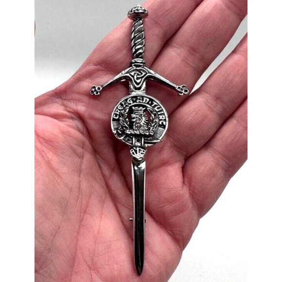 APS Scotland MacLachlan Clan Crest Kilt Pin Lion Head Crown Sword Creag An Tuirc - Picture 2 of 10